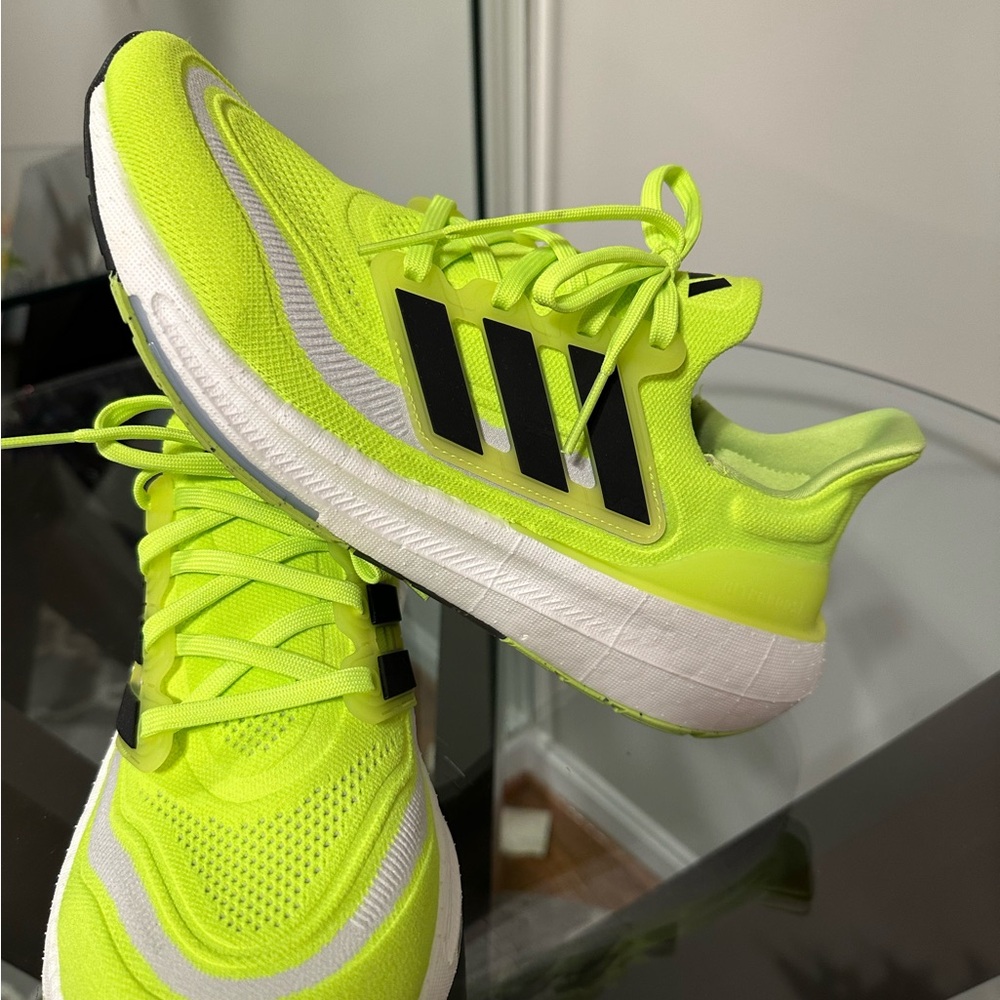 Neon Yellow/Green Adidas Ultraboosts Size 9